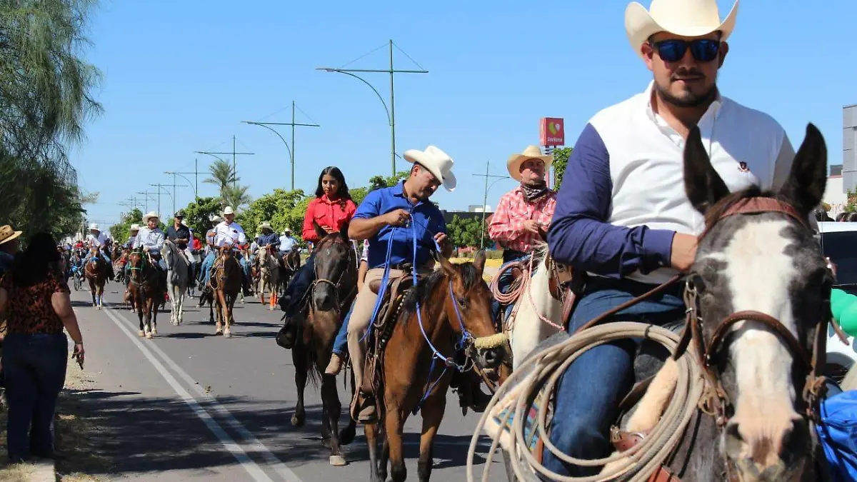 Cabalgata-caballos (1)